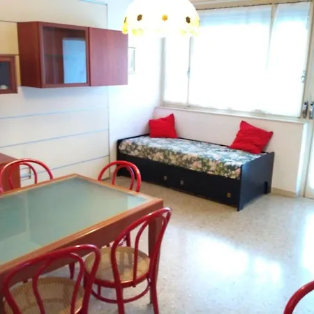 Lovely With Parking In A Lignano *