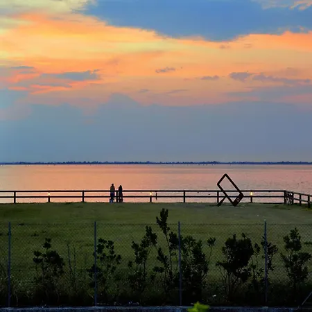 شقة Lovely With Parking In A Lignano *